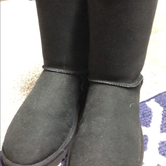 UGG Shoes - Black Ugg’s